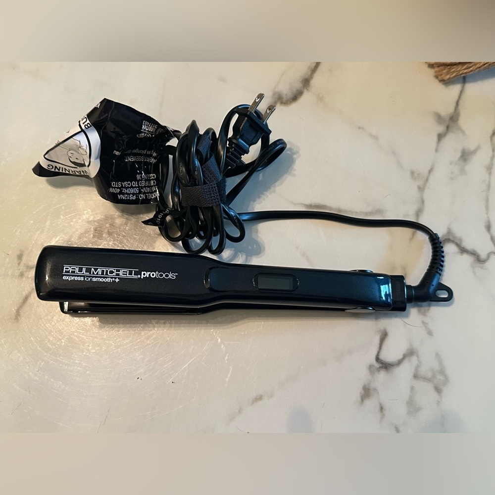 Paul Mitchell Pro Smooth Ion Smooth+ Flat Iron